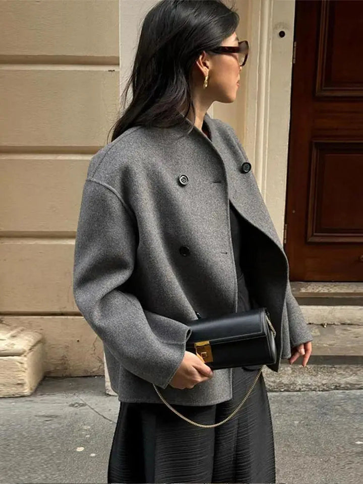 Collarless Double-Breasted Wool | Valenira