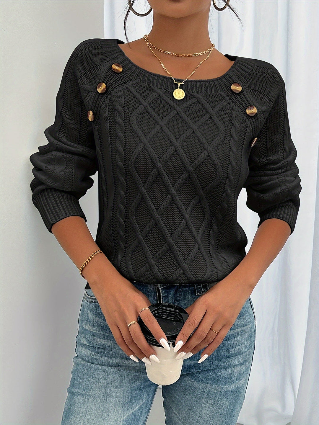 Diamond Cable Button Sweater | Valenira