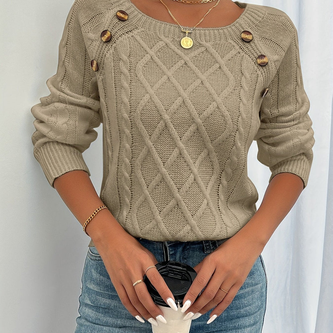 Diamond Cable Button Sweater | Valenira