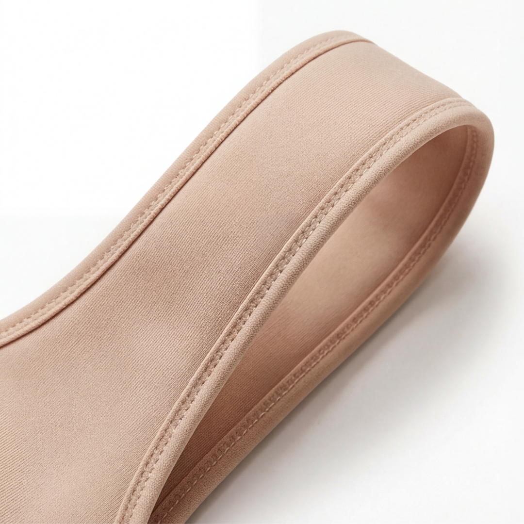Close-up of the wide padded shoulder strap