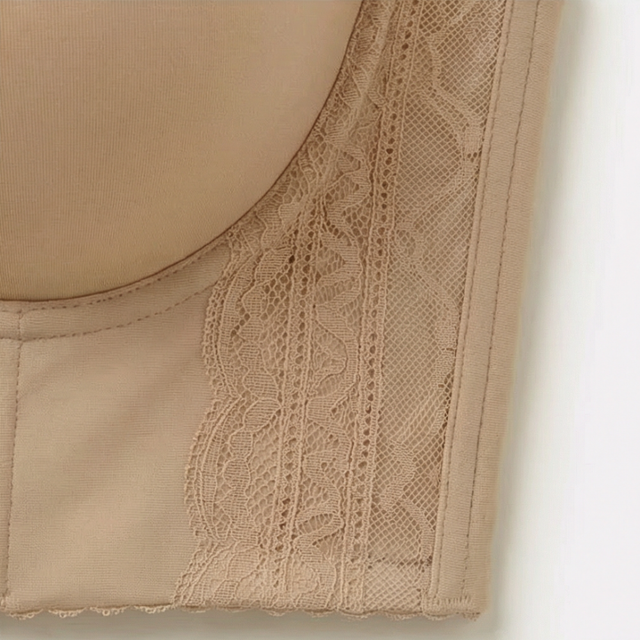 Close-up of the lace panel along the nude longline band