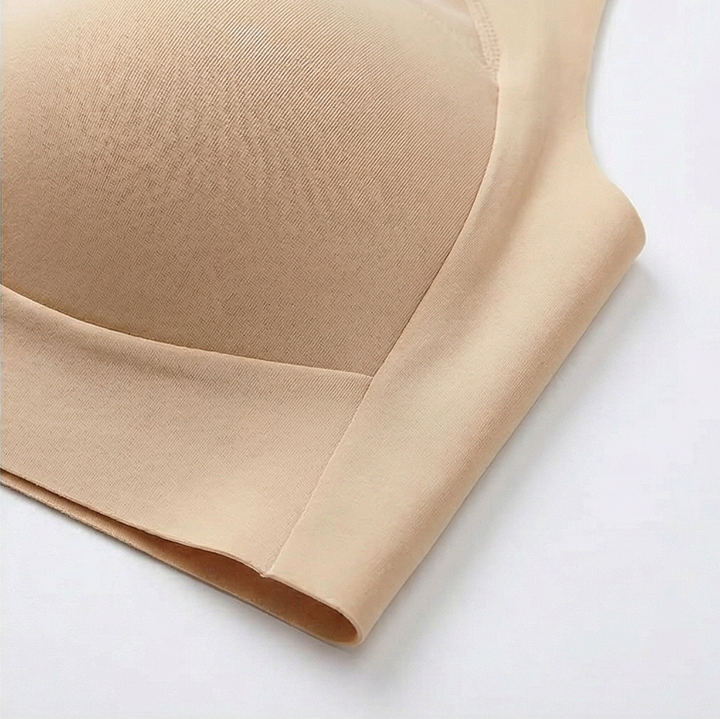 Close-up of the folded seamless underband edge