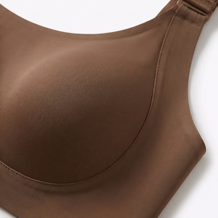Close-up of one moulded cup and the seamless edge