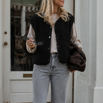 Sleeveless Boxy Teddy Fleece Vest