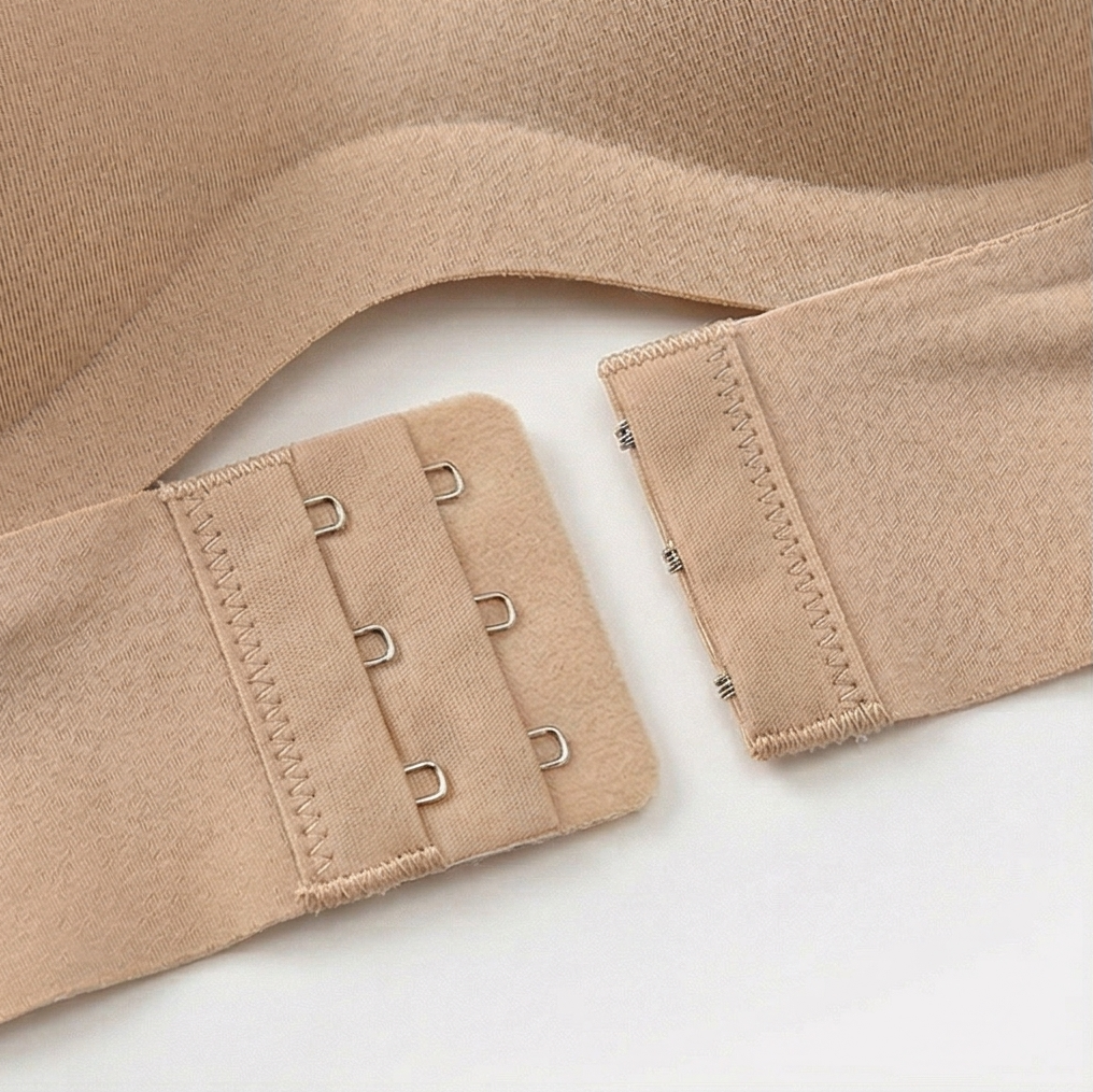 Close-up of the three-row front hook and eye closure